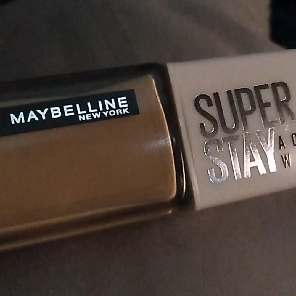 Super stay active wear foundation